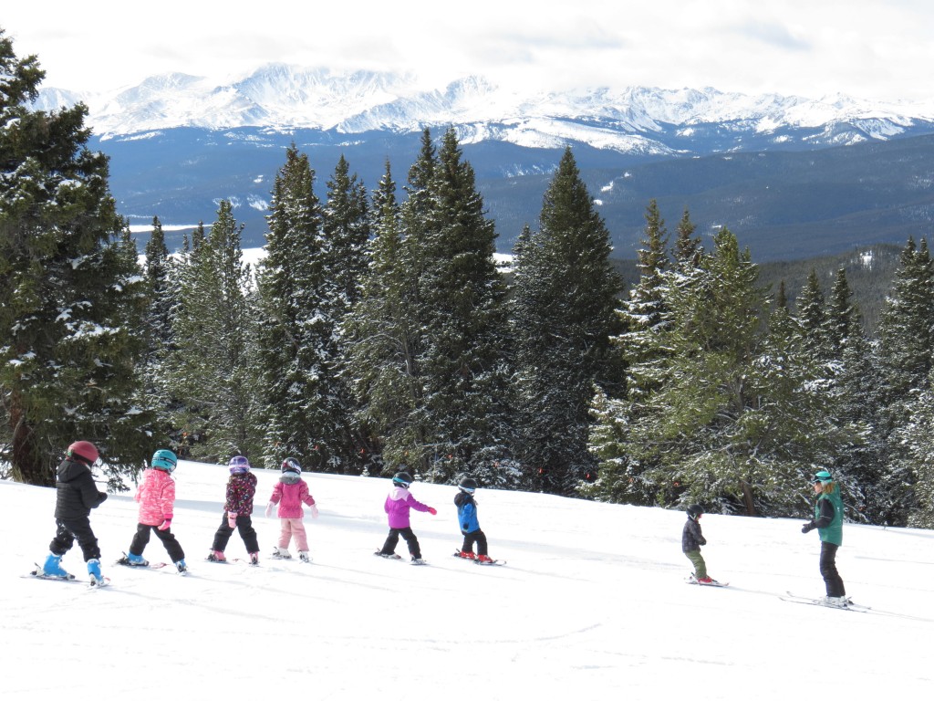 kids-ski-free-in-colorado-this-season-the-rogue-outdoorsman